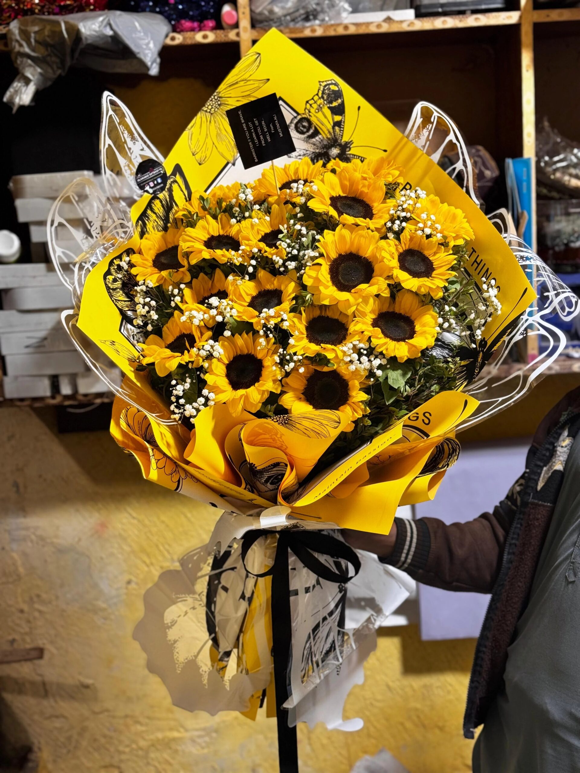 imgi_83_vv20_1ed0682a-b7dc-4ba9-b546-16c8bea94fd4 Premium Sunflowers Bouquet – Bright & Cheerful Elegance - Image 1